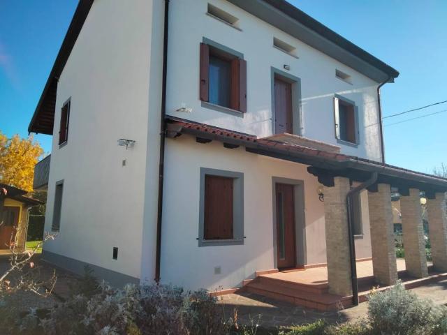 Villa Indipendente in vendita a Cussignacco / Cussignà, Reana Del Roiale