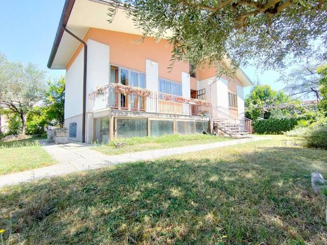 Villa Indipendente in vendita a Casali Osellin, Reana Del Roiale