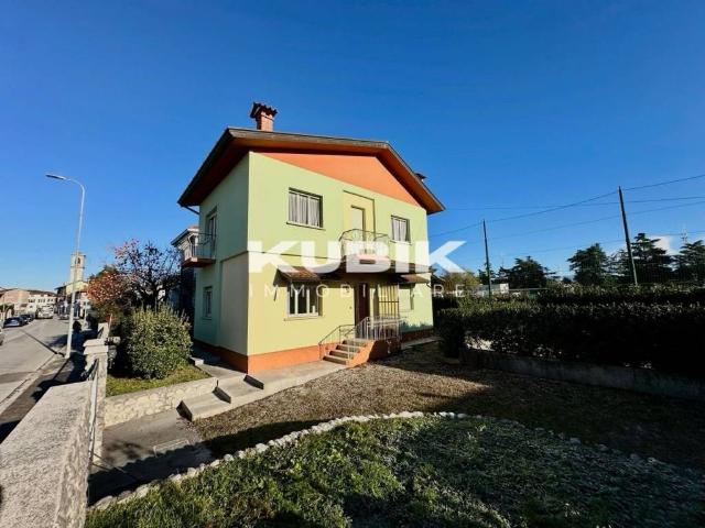 Villa Indipendente in vendita a Paderno, Reana Del Roiale