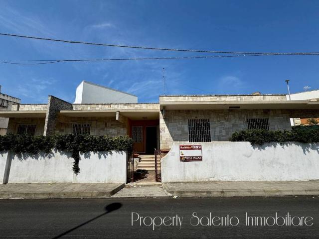 Villa Indipendente in vendita a Puglia, Lecce