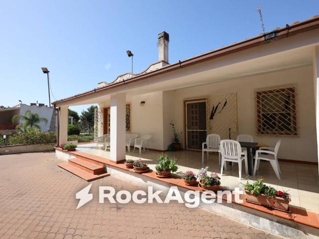 Villa Indipendente in vendita a Puglia, Lecce