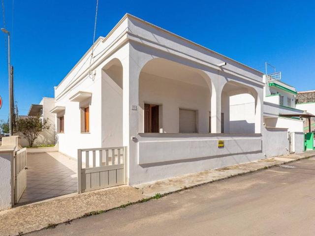 Villa Indipendente in vendita a Puglia, Lecce