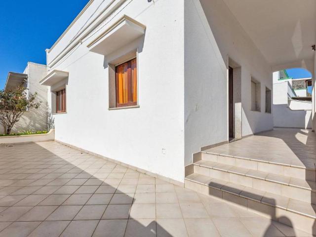 Villa Indipendente in vendita a Puglia, Lecce