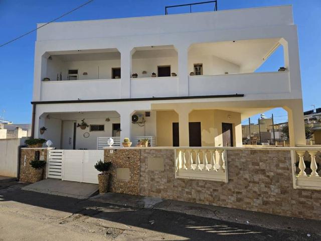 Villa Indipendente in vendita a Torre San Giovanni, Ugento