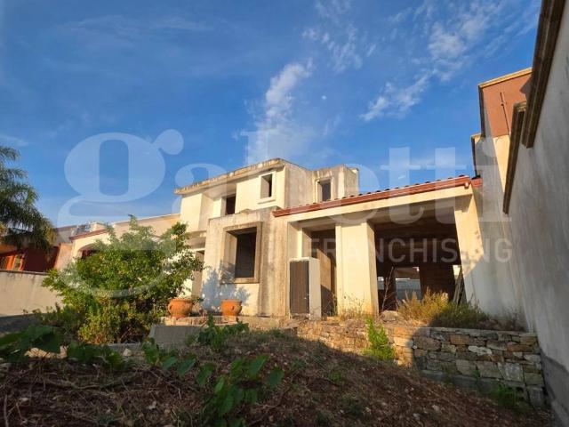 Villa Indipendente in vendita a Puglia, Lecce