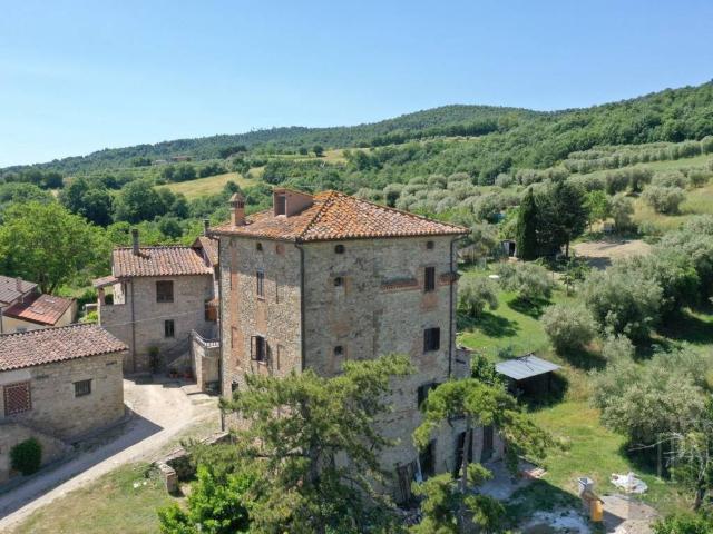 Villa Indipendente in vendita a Umbertide, Umbria