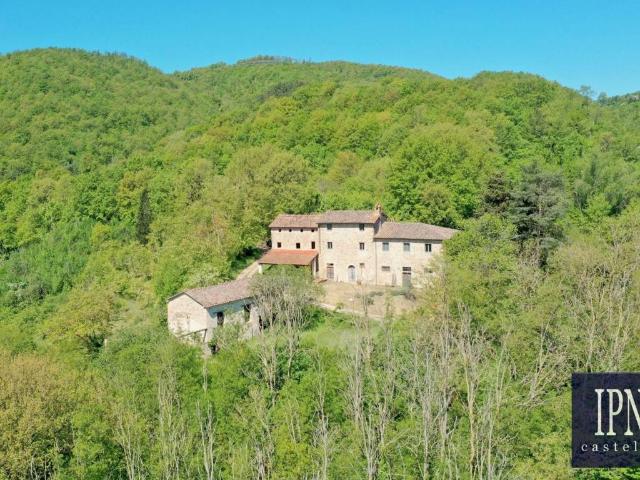 Villa Indipendente in vendita a Umbertide, Umbria