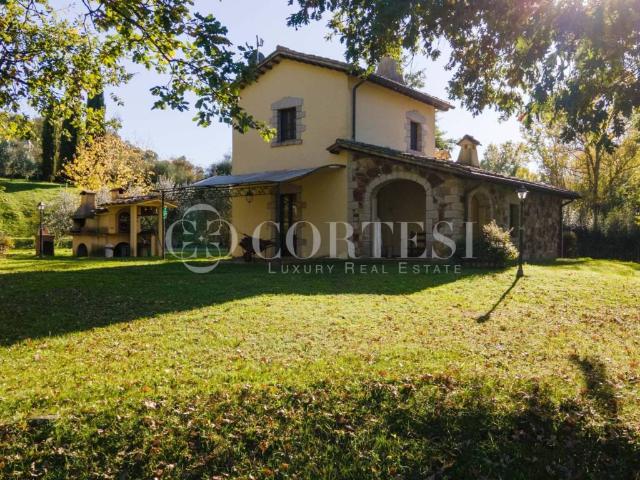 Villa Indipendente in vendita a Umbertide, Umbria