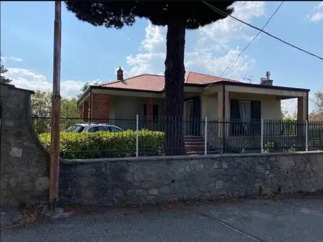 Villa Indipendente in vendita a Calabria, Crotone