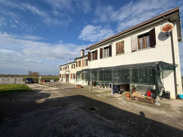 Villa Indipendente in vendita a Urbana, Veneto