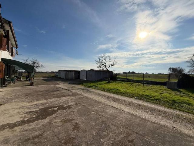 Villa Indipendente in vendita a Urbana, Veneto