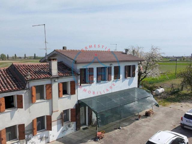 Villa Indipendente in vendita a Urbana, Veneto