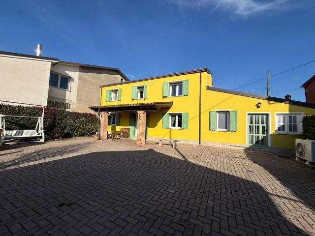 Villa Indipendente in vendita a Urbana, Veneto