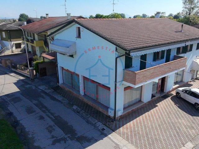 Villa Indipendente in vendita a Urbana, Veneto