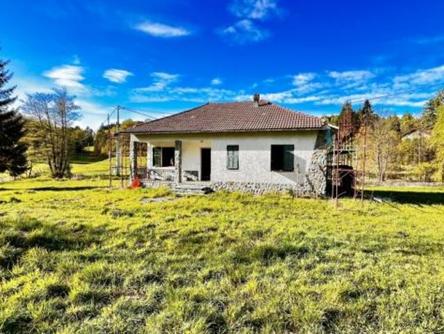 Villa Indipendente in vendita a Urbe, Acquabianca