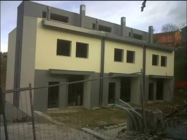 Villa Indipendente in vendita a Marche, Pesaro E Urbino