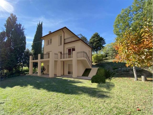 Villa Indipendente in vendita a Pallino, Marche