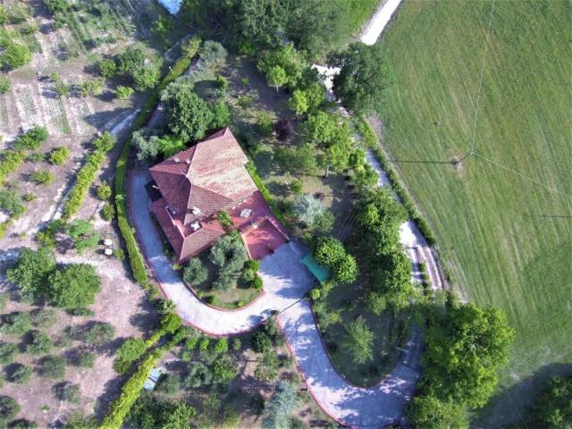 Villa Indipendente in vendita a Marche, Pesaro E Urbino