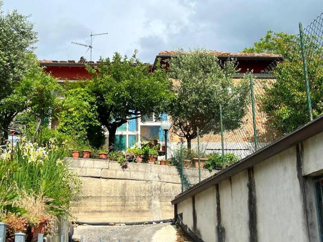 Villa Indipendente in vendita a Marche, Pesaro E Urbino