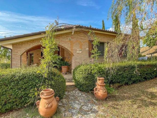 Villa Indipendente in vendita a San Donato, Marche