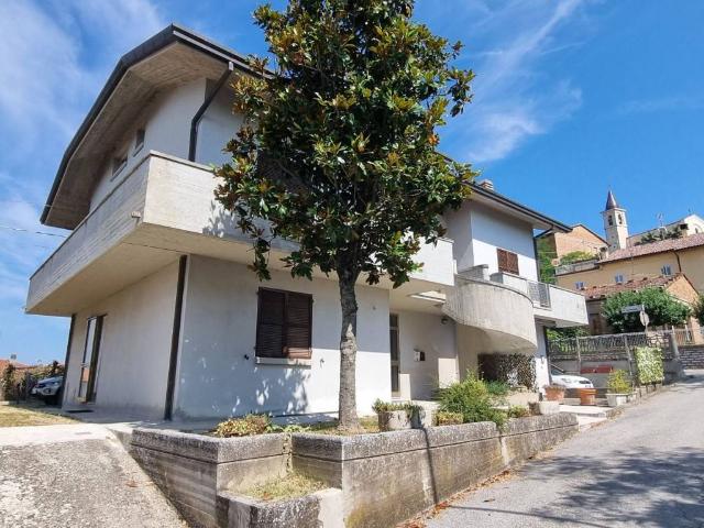 Villa Indipendente in vendita a Marche, Pesaro E Urbino