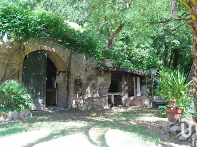 Villa Indipendente in vendita a La Miniera, Urbino