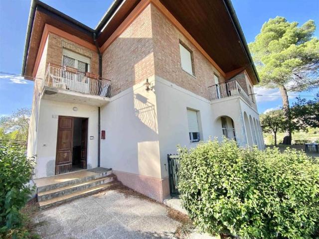 Villa Indipendente in vendita a Marche, Pesaro E Urbino