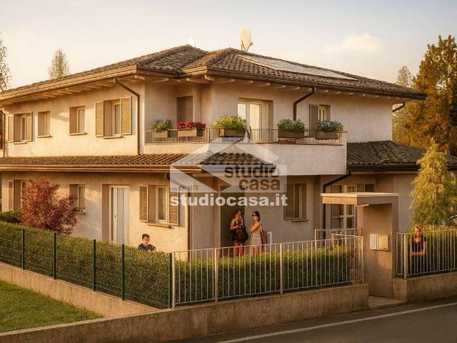 Villa Indipendente in vendita a Urgnano, Lombardia