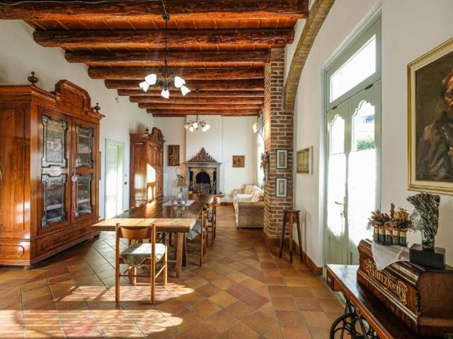 Villa Indipendente in vendita a Urgnano, Lombardia