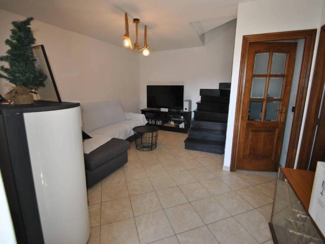Villa Indipendente in vendita a Località Olivi, Uscio