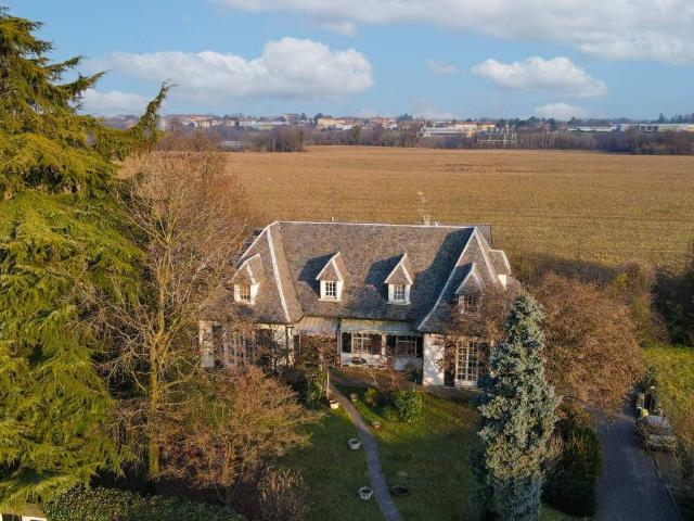 Villa Indipendente in vendita a Usmate Velate, Usmate