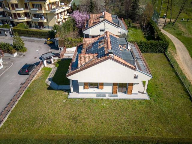 Villa Indipendente in vendita a Usmate Velate, Usmate