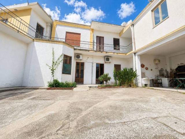 Villa Indipendente in vendita a Ussana, Sardigna/Sardegna