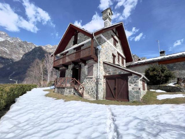 Villa Indipendente in vendita a Unione Montana Alpi Graie, Piemonte