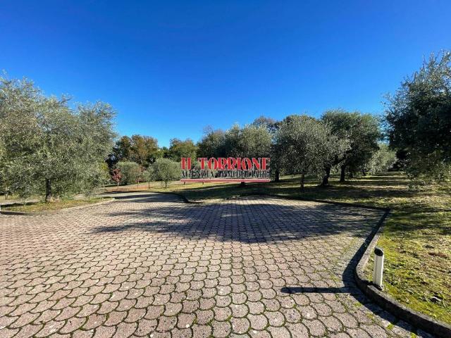 Villa Indipendente in vendita a Uzzano Castello, Pistoia