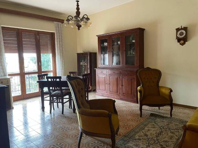 Villa Indipendente in vendita a Uzzano, Toscana