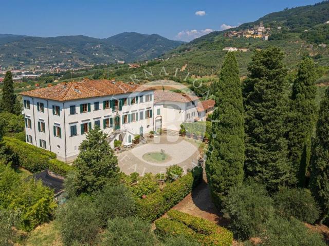 Villa Indipendente in vendita a Uzzano, Toscana