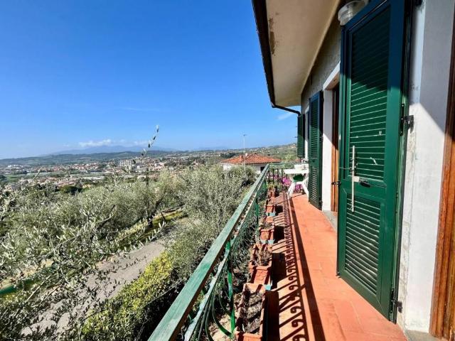 Villa Indipendente in vendita a Uzzano, Toscana