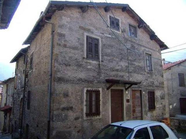 Villa Indipendente in vendita a Fontana delle Monache, Vagli Sotto
