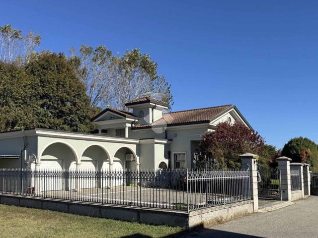 Villa Indipendente in vendita a Vaiano Cremasco, Lombardia