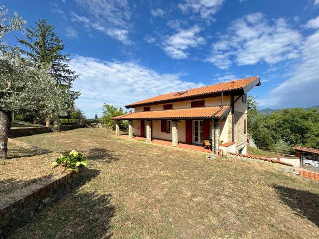 Villa Indipendente in vendita a Sofignano, Vaiano