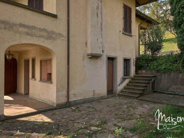 Villa Indipendente in vendita a Schignano, Vaiano