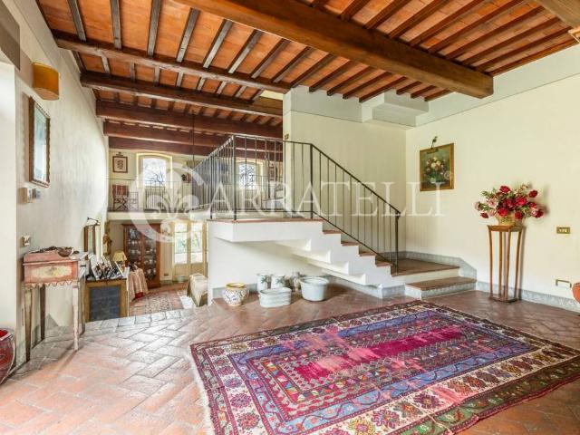 Villa Indipendente in vendita a Vaiano, Toscana