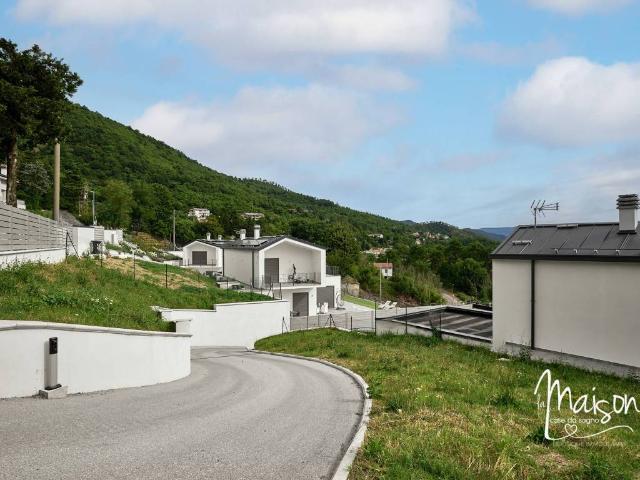 Villa Indipendente in vendita a Schignano, Vaiano