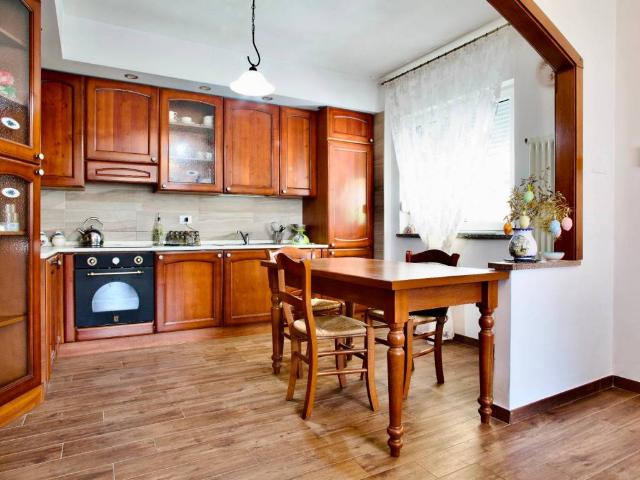 Villa Indipendente in vendita a Vailate, Lombardia