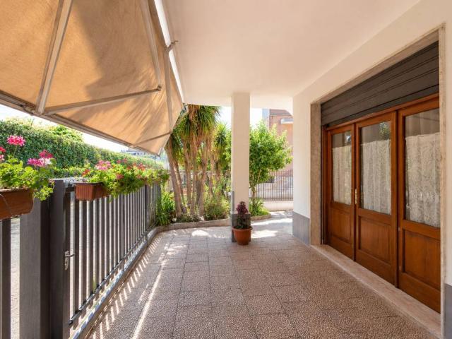 Villa Indipendente in vendita a Vairano Patenora, Campania