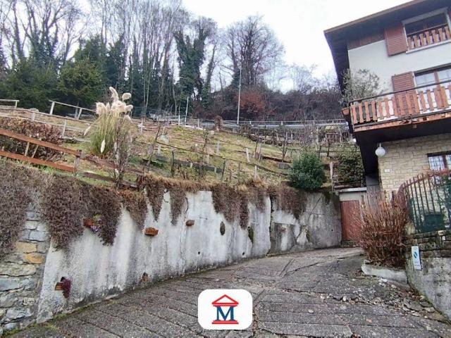 Villa Indipendente in vendita a Comunità Montana della Valle Brembana, Val Brembilla