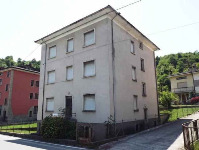 Villa Indipendente in vendita a Comunità Montana della Valle Brembana, Val Brembilla