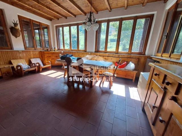 Villa Indipendente in vendita a Comunità Montana della Valle Brembana, Val Brembilla