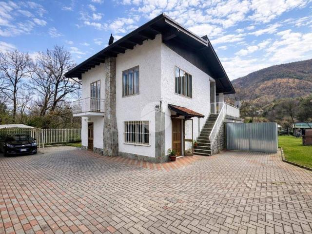 Villa Indipendente in vendita a Unione Montana di Comuni delle Valli di Lanzo, Ceronda e Casternone, Piemonte